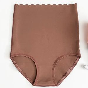 Bao Bei NWT Maternity & Postpartum Support Bloomers - Scallop Edge Coco (small)